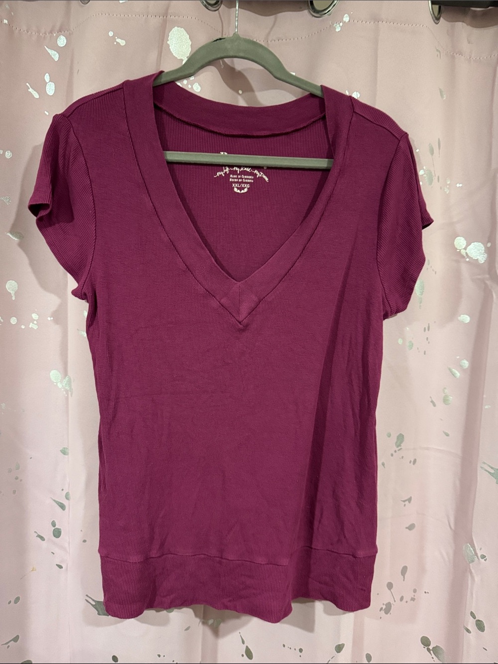 Ann Taylor Magenta V-Neck Short Sleeve Top
